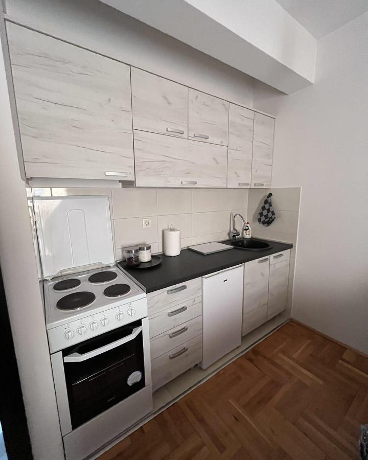 פודגוריצה Studio Place 8 מראה חיצוני תמונה