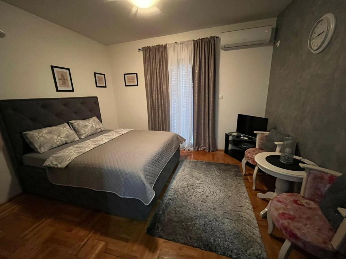 פודגוריצה Studio Place 8 מראה חיצוני תמונה