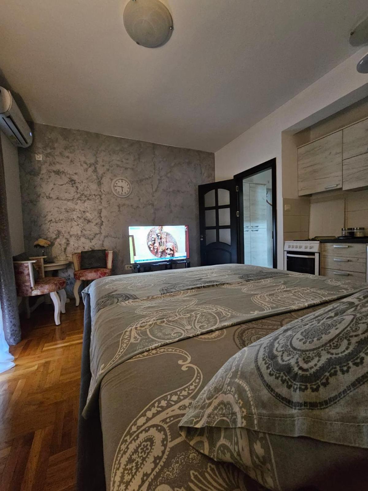 פודגוריצה Studio Place 8 מראה חיצוני תמונה