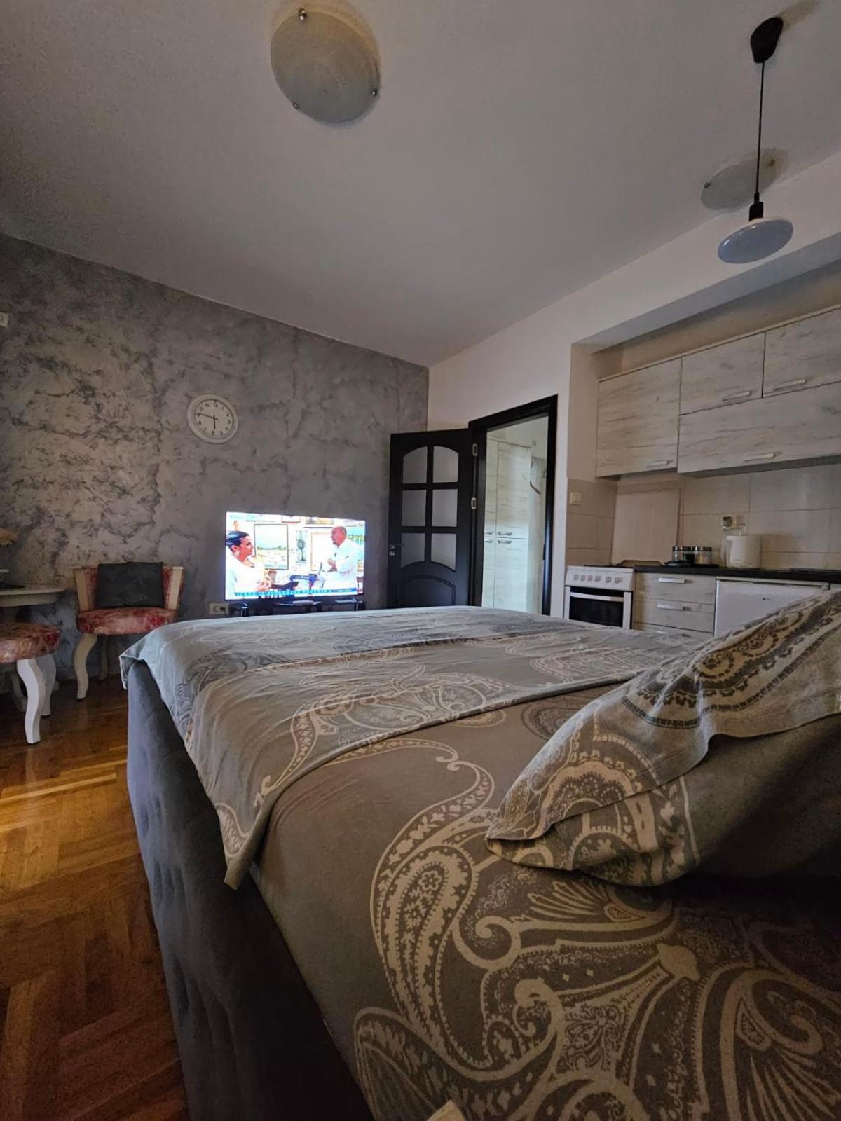 פודגוריצה Studio Place 8 מראה חיצוני תמונה